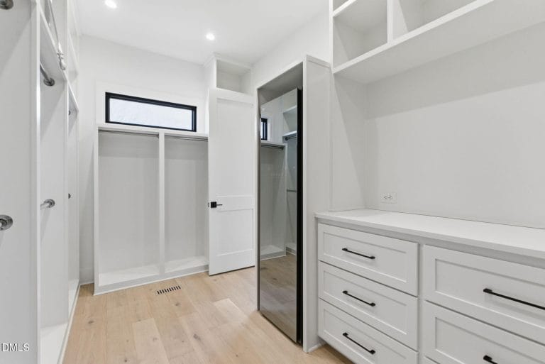 403 Carolyn Court-71