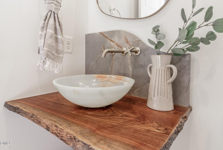 Powder room details