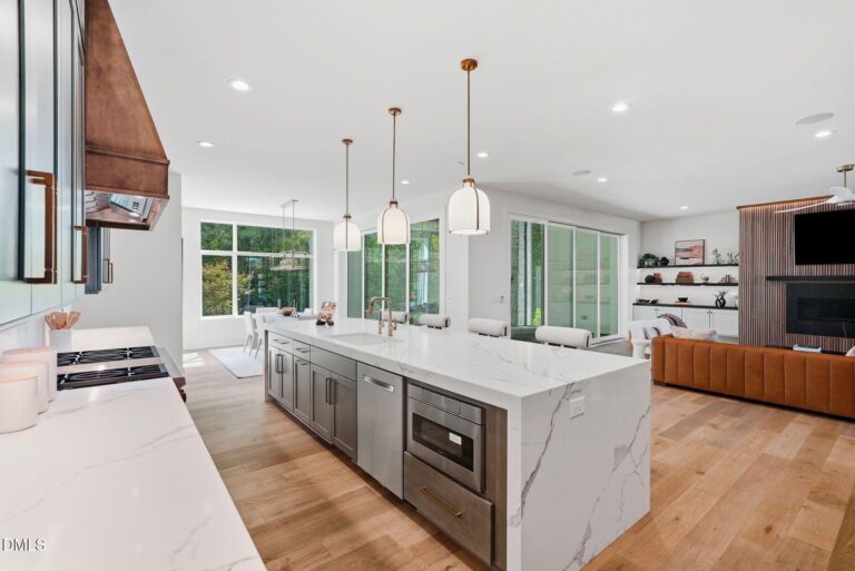 213 Westhampton Drive New-16